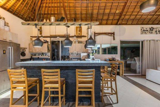 Villa menawan dengan 4 kamar tidur dengan sewa panjang di Kero