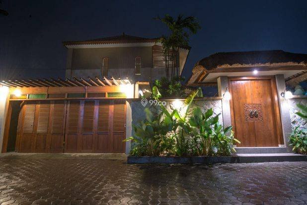 Rumah Kolam Renang Monjali Jogja ala Villa Jimbaran Tgh Kota @