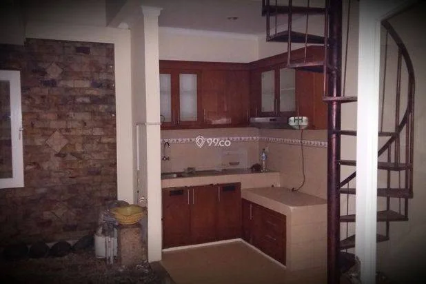 Rumah Nyaman 3+1 KT dan 2+1 KM di Dekat Kampus UIN Ciputat Tan