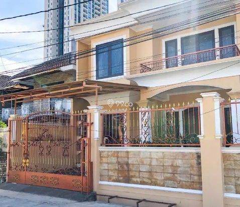 Rumah Jakarta Barat, Kedoya Utara - TAMAN RATU - 2 lantai