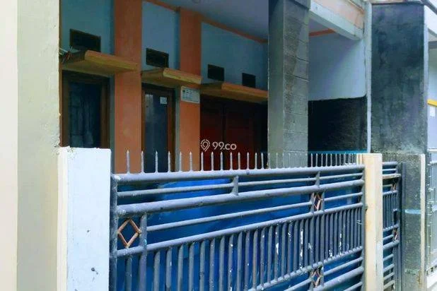 Rumah minimalis modern, masuk gang di tengah kota Bandung