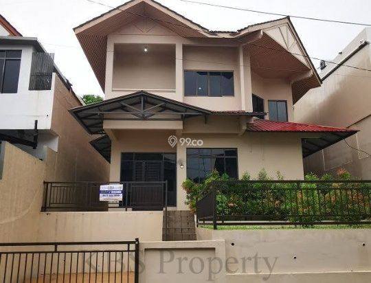 Disewa Rumah Bukit Senyum Type 172/260 m2 - Batam