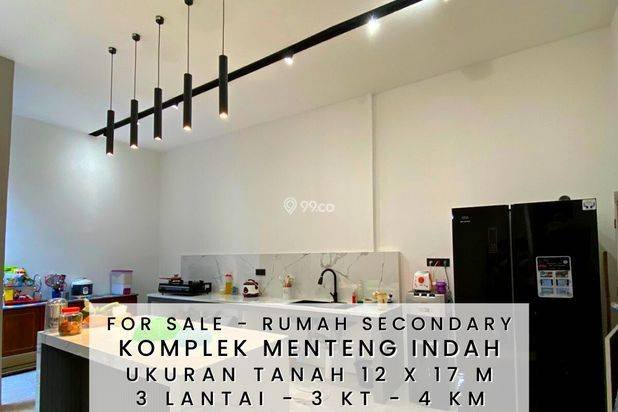 RUMAH MEWAH MURAH KOMPLEK MENTENG INDAH MEDAN DENAI - 3 LANTAI