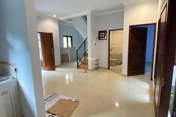 Rumah 2LT Ambarukmo Kontrak JTH3 Gowok Dikontrakan Seturan Sew