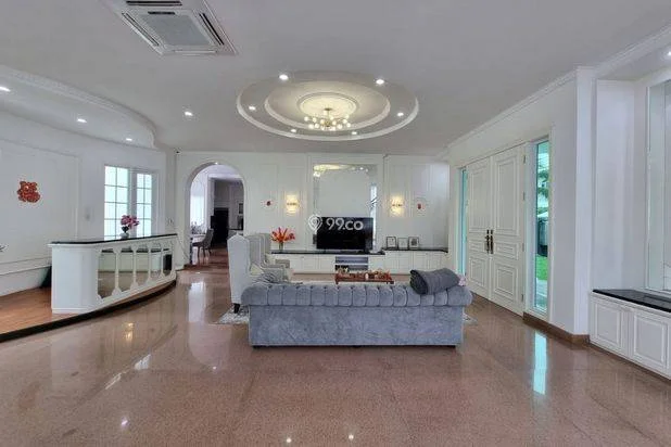 Villa Jumbo Komplek Taman Polonia 5