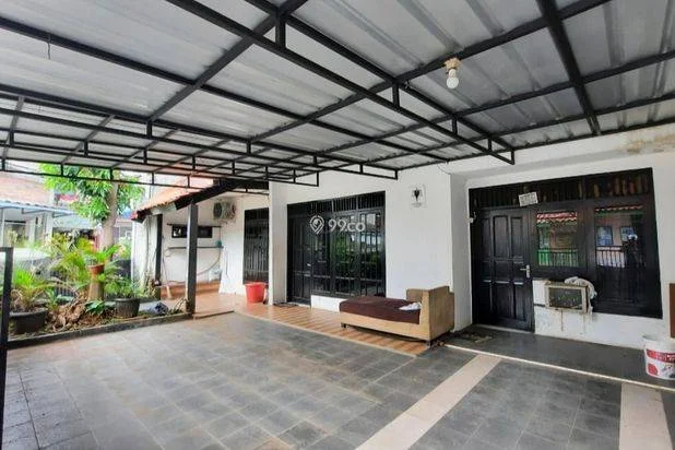 Disewakan Rumah diJatipadang JakSel Bisa Untuk Kantor 75jt/thn Disewakan Rumah diJatipadang JakSel Bisa Untuk Kantor 75jt/thn