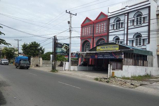 Ruko Gandeng di Jalan Pancing