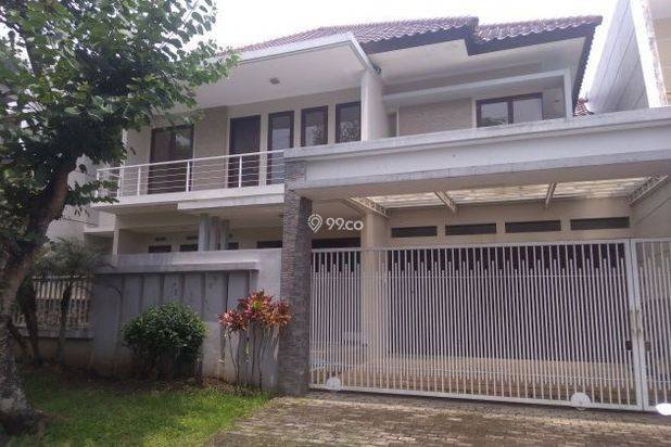 Rumah Mewah 2 Lantai Luas 450 di Araya Golf kota Malang _ 449B