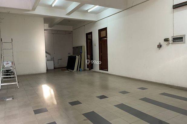 DISEWAKAN !! Dharmahusada Indah Selatan, Siap Huni, Row Lebar