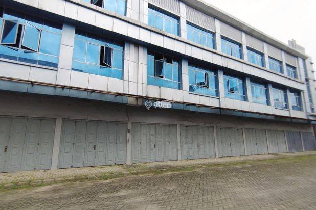 Ruko Gandeng 3 Komplek CBD Polonia ( Padang Golf )