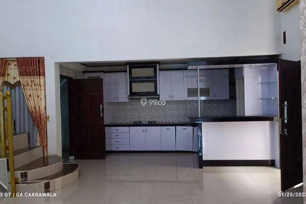 Rumah Mewah 2 Lantai Siap Huni di Rajabasa, Bandar Lampung Rumah Mewah 2 Lantai Siap Huni di Rajabasa, Bandar Lampung