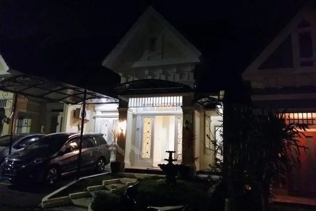Rumah Nyaman 3+1 KT dan 2+1 KM di Dekat Kampus UIN Ciputat Tan