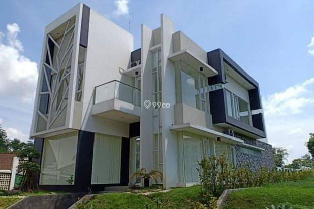 Villa Cantik Pinggir Danau Situ Gede Kota Tasikmalaya