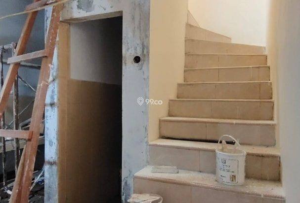 Rumah 2 Lantai harga 1 lantai-Terima Cantik-Villa Setiabudi