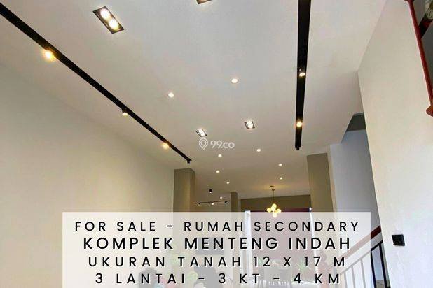 RUMAH MEWAH MURAH KOMPLEK MENTENG INDAH MEDAN DENAI - 3 LANTAI