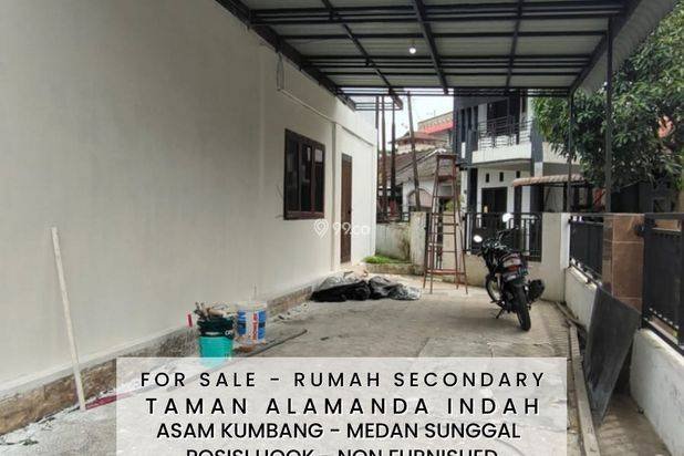 RUMAH CANTIK DI KOMPLEK TAMAN ALAMANDA INDAH - MEDAN
