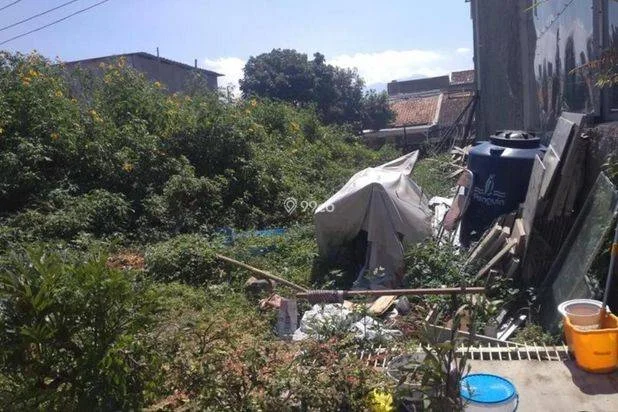 tanah KAVLING posisi HOOK di komplek pakusarakan bandung