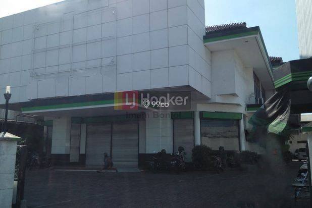 Jual Gedung Cocok Usaha di Jalan Protokol Semarang Barat -6245