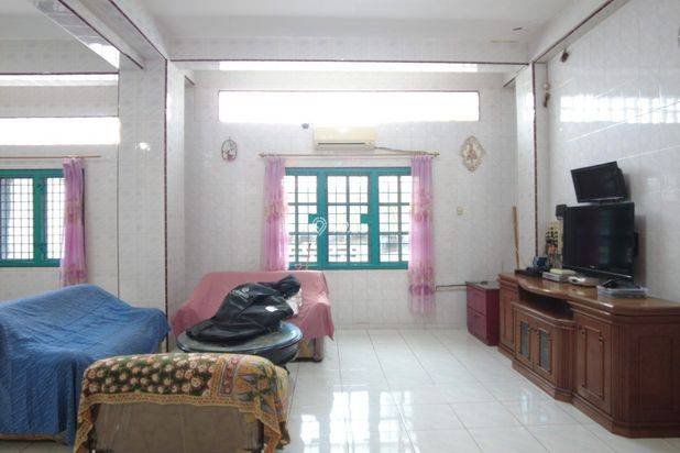 Ruko Gandeng di Jl. Mahayana ( Dekat Zainul Arifin )