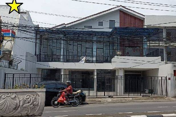 Gedung Kantor Ruko Luas 467 Poros Jalan Sukarno Hatta _ 684B