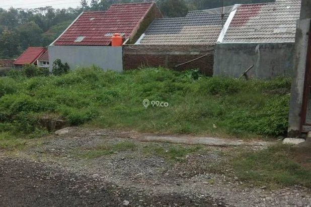 Tanah Kavling Luas Siap Bangun di Perumahan Griya Liviya Ungar
