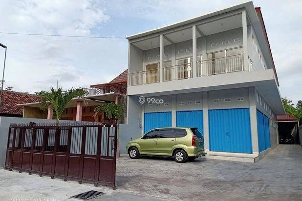 Ruang Usaha Plus Rumah Tinggal di Kalasan