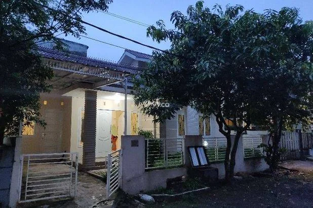 Rumah disewakan di Cibinong