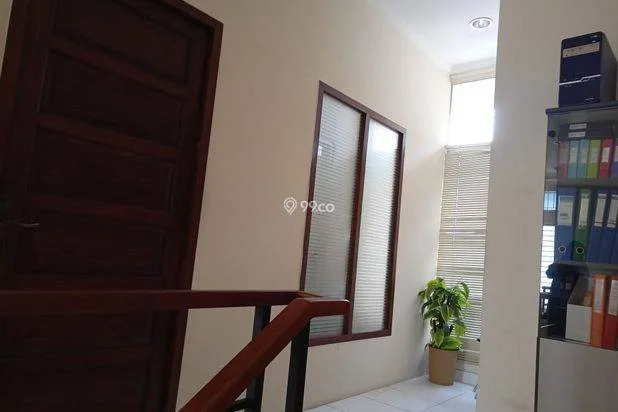 Disewakan Ruko Hanya Di Lantai 2  Cocok Untuk Kantor Bintaro