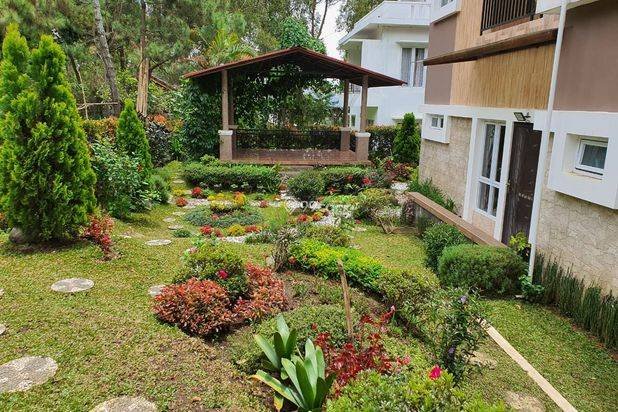 Villa Istana Bunga Lembang - Bandung