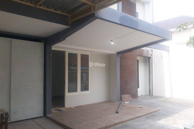 Rumah baru selesai renovasi jl.pakis tirtosari Surabaya