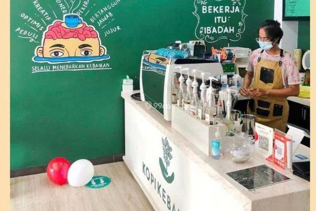 Ruko strategis 2 lt pinggir jln raya salemba jakpus