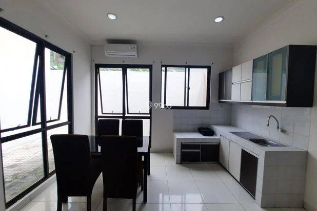 Rumah Disewakan Rapi di Caspia BSD City Rumah Disewakan Rapi di Caspia BSD City