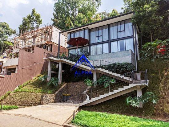Dijual Rumah Villa Di Dago Bandung