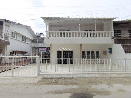 Villa di Jl. Kartini Dalam