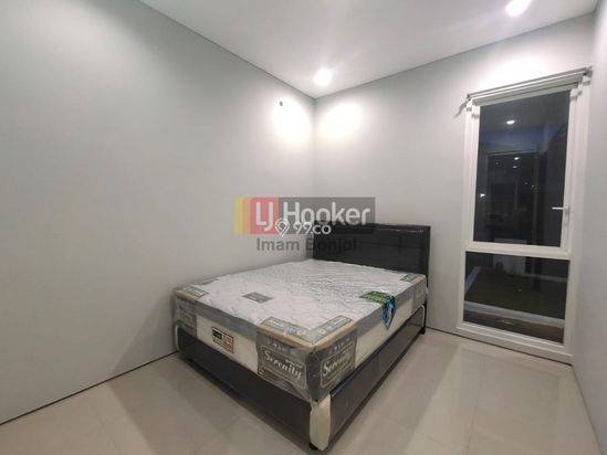 Rumah Mewah, Cantik & Nyaman Ivy Park Citraland Semarang -4548