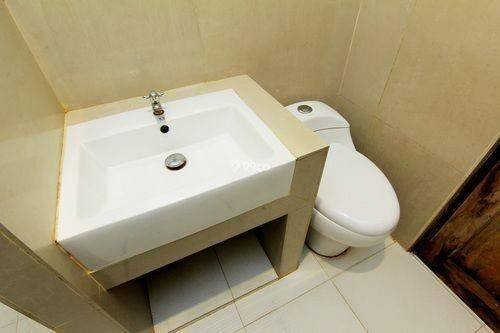 Hotel *2 Keraton Yogyakarta, 51 Luxroom Tengah Kota Wisata @ M