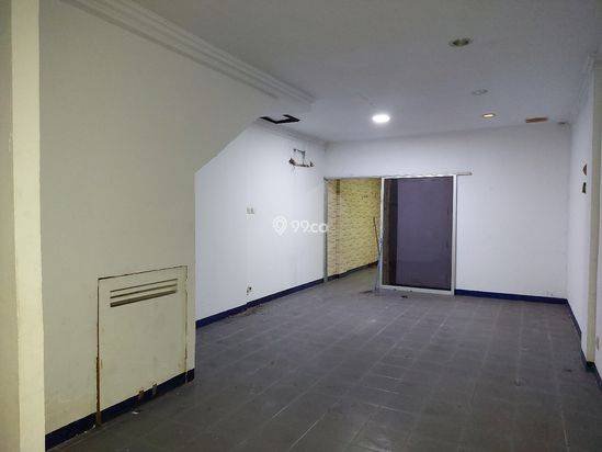 Ruko 3.5 lantai di Jalan Raya Alaydrus, Gajah Mada, Petojo