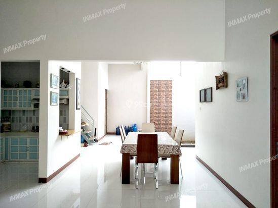 *Rumah 2 Lantai Luas 200 di Araya Binus Kota Malang _ 486B