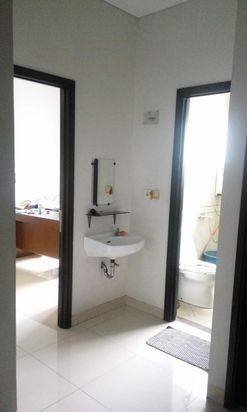 JUAL RUMAH 3 LANTAI DI CIPEDES ATAS BANDUNG
