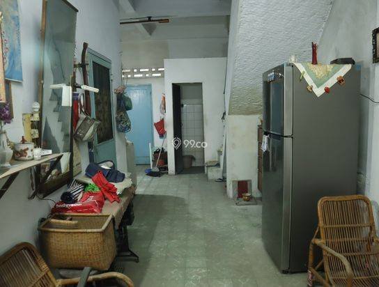 Rumah di Jalan Emas ( Dekat Sabarudin )