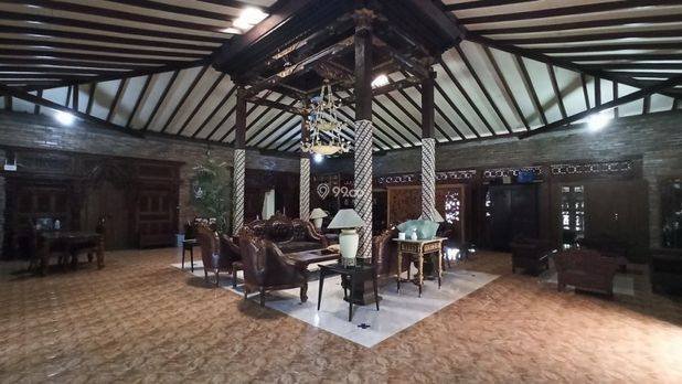Rumah 2417 Jl Raya Kaliurang, Villa Joglo Kolam Renang Jakal 2