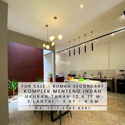 RUMAH MEWAH MURAH KOMPLEK MENTENG INDAH MEDAN DENAI - 3 LANTAI