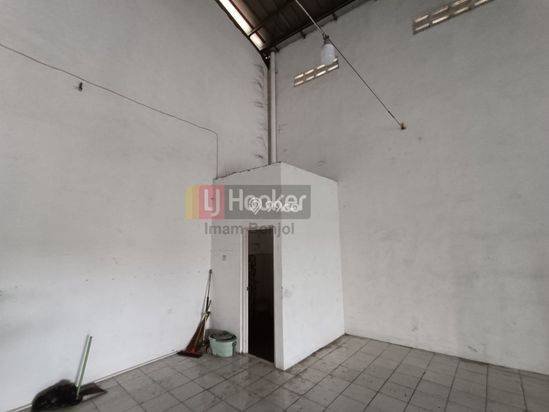 Sewa Gudang Cocok untukUsaha Jl Soekarno Hatta Semarang - 7466