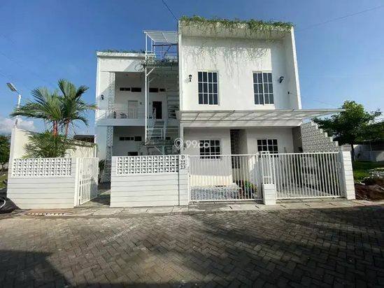 *Rumah Kost 12 Kamar Luas 146 Di Akordion Suhat Malang 302b