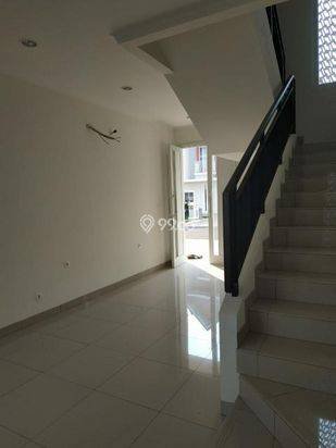 Rumah dalam Cluster Mewah