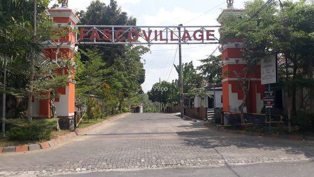 RUMAH DALAM PERUM FASCO VILLAGE 