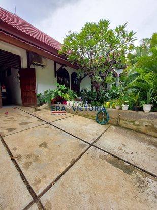 Turun harga murah rumah tua Jl. Hang Jebat