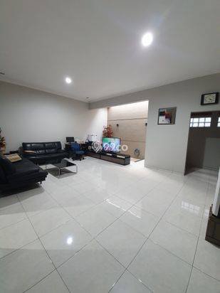 Rumah Bagus Taman Holis Indah II 