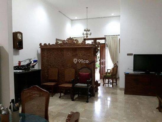Rumah siap huni di Kemang Pratama