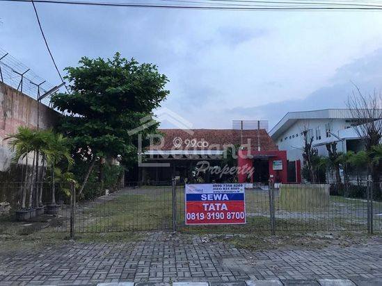 Ruang Usaha di Adi Sucipto Solo ( Tt 2913 )